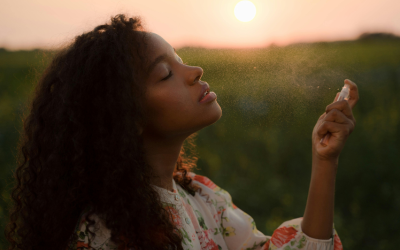 Leia mais sobre o artigo A Arte do Perfume Layering: Dicas para Criar Sua Fragrância Única