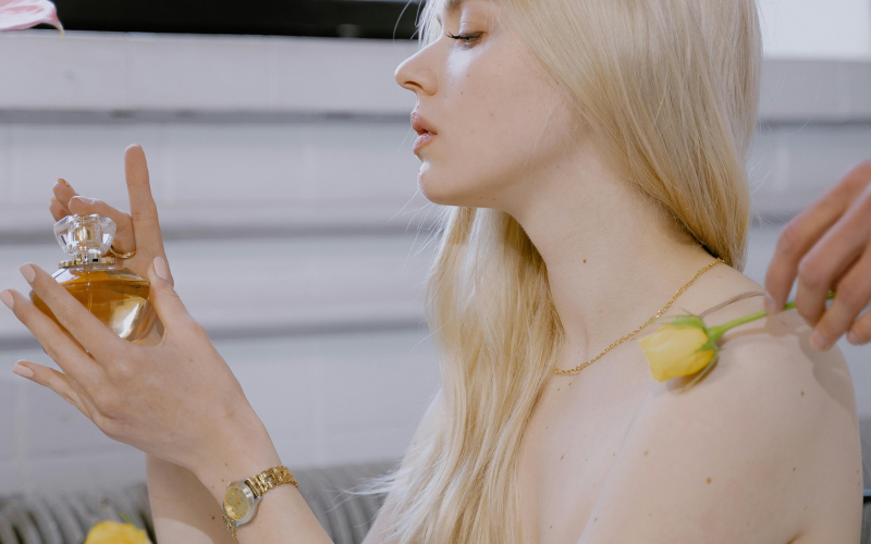 Leia mais sobre o artigo Como Combinar Perfumes para Criar uma Fragrância Única